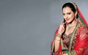 48 Saree Actress Hd Wallpapers 1080p On Wallpapersafari