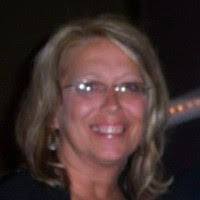 Julie Enger's Instagram, Twitter & Facebook