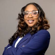 Frances Knox's Instagram, Twitter & Facebook