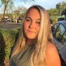 Leigh Crouch's Instagram, Twitter & Facebook