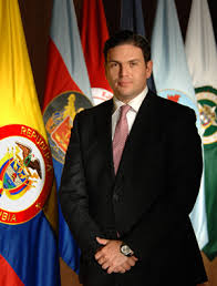 En colombia va a haber paz por la razón o por la fuerza. Este Sabado Los Yumbenos Conversaran Con El Ministro De Defensa Todo Se Supo