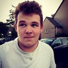 Kevin Stam (@kevvek_)