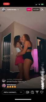 👀👀👀 | Scrolller