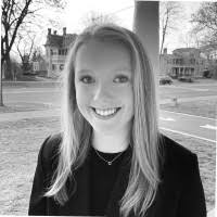 Lindsay Halpin's Instagram, Twitter & Facebook