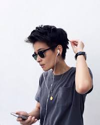 To emphasize androgynous haircut, you may want to opt for some unusual hair color such as grey. Medium Tomboy Medium Androgynous Haircuts Novocom Top