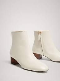 Epingle Sur Chaussures