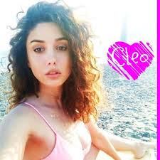 Cleo Savage's Instagram, Twitter & Facebook