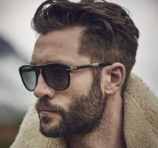 Découvrez qui coupes de cheveux 2016 , de la coupe dépouillée encore omniprésente jusqu ' au contour dégradé très tendance. Coupe De Cheveux Homme Tendance En 2016 Passage En Revue