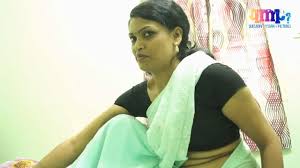 Lakshmi Nair Hot Navel Seduce Romance Navel Rubbing Pressingsexiezpix Web  Porn