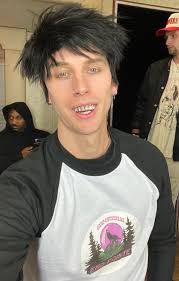 Tabitha Broeker (@BroekerTabitha)