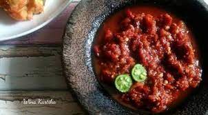 Sesuai namanya sambal mentah adalah sambal yang menggunakan bahan serba mentah tanpa ada proses pengolahan seperti digoreng atau direbus. Resep Sambal Terasi Mentah Cocok Buat Aneka Lalapan Lifestyle Fimela Com