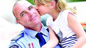 It's a big kiss from Keira for hero dad