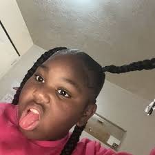 Mia Meeks (@mia.meeks8)