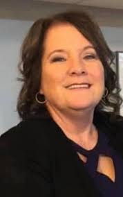 Kelly Oakley's Instagram, Twitter & Facebook