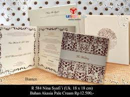 Let S See More Unique Wedding Invitation From Uniquecard Co Id Fast Response Phone Unique Wedding Invitations Cheap Wedding Venues Lace Wedding Invitations