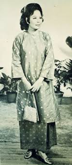 Gaya baju muslimah stylist : Baju Kurung Wikipedia