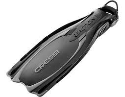 cressi reaction fins w bungee