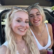 Shannon Dodds (@_shannshan)