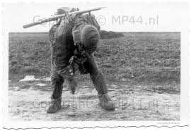 WW2 German, Soviet, Allied militaria, uniforms, awards, weapons history.  War relics forum