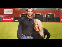 Bumgner is an early pitcher who bats right and throws with a left hand. Madison Bumgarner And His Wife Ali Bumgarner Youtube