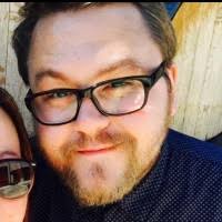 200+ perfiles de «Christopher James»