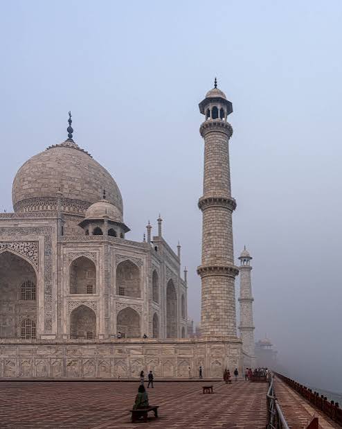 My Visit to the Taj Mahal - Andy's Travel Blog