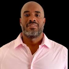 Seth Dobson's Instagram, Twitter & Facebook