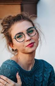 In dem sortiment unserer partnershops entdecken sie brillen für damen in den verschiedensten. Eyewear Trends For Women 2020 Brille Brillen Frauen Brille Stil