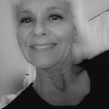 Beth Purdue's Instagram, Twitter & Facebook