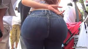 Unreal latina jeans booty
