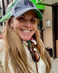 Kaleigh Downs's Instagram, Twitter & Facebook