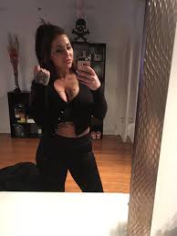 Meet Busty French Canadian Heidi Van Horny