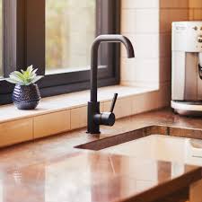 Black And Copper Kitchen Tap A Black Mixer Tap Sits On Top Of The Copper Worktop Set Against White Metro Tiles Black Window Fram Dining Room Renovation Black Kitchens Black Window Frames