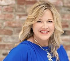 Samantha Geer's Instagram, Twitter & Facebook