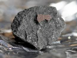 We also have tektites, impactites, unique gifts, meteorite rings, and jewelry. Unglaublicher Fund Seltene Meteoriten Teile In England Aufgetaucht