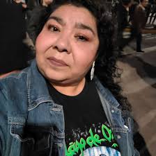 Topper Grinch 🎅 incluye: ~Ojos ~Nariz ~Cejas ~Sombrero ~Banderín ~Mano con  esfera Se anexa sugerencia de uso