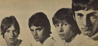 Igår kunde man på SVT2 se Simon and Garfunkels legendariska  återföreningskonsert i Central Park i New York 1981 och den kan ses på SVT  Play tills vidare. Våren 1966 var det desto