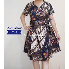 Saat ini baju batik modern wanita yang banyak di minati masyarakat adalah yang motif dan warnanya menarik. Jual Dress Batik Dress Batik Modern Dress Batik Modern Model Ikat Tali Samping Tgn Pendek Di Lapak Lion Super Store Bukalapak