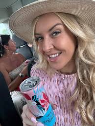 Yesterday, the absolute unimaginable happened!! I can honestly say it was  the most scariest experience since becoming a Mum. I was in the  hairdressers having my hair done, and Baker was sat