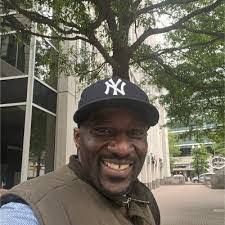 Jasper Bush's Instagram, Twitter & Facebook