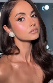 Hello, I am looking for a model in London, preferably south London to  collaborate and shoot a project like this. Here is a link to my website  https://www.matthewkayode.com/ and my instagram @pharsirme