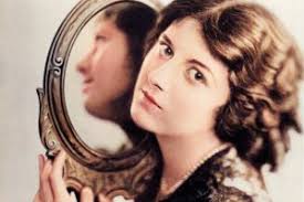 The secret of beautiful necks: Tips from 1918, plus see a dozen examples