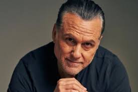 Why does Anna look so great & youthful, but Robert looks like the Crypt  Keeper?