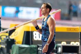 27 feb 2021 report lavillenie vaults 6.06m in aubiere, his best clearance since 2014. Review Renaud Lavillenie Fails To Make World Championship Final In Doha Includes First Hand Account Digital Journal