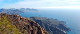 Dejando a un lado las maravillosas costas que proporcionan las aguas del mar menor, aprovecha tu vehículo para conocer en profundidad el centro histórico de la localidad. Tu Comparador Alquiler De Coches En Murcia Doyouspain