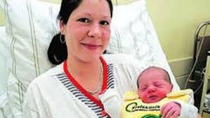 Voreilige Chayenne ist das erste Baby im neuen Jahr