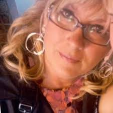 Rachel Lemos's Instagram, Twitter & Facebook