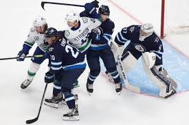 Learn all the current bookmakers odds for the match on scores24.live! Hellebuyck Backstops Jets To 4 1 Win Over Canucks In Nhl Exhibition Play Victoria News
