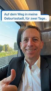 Daniel Maron's Instagram, Twitter & Facebook