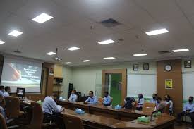 .pengembangan pegawai dengan pemantapan sistem pengembangan pegawai dan melakukan pendekatan okupasional yaitu spesifikasi dan standar kompetensi jabatan serta manajemen. Knowledge Sharing Menjadi Sarana Pengembangan Kompetensi Pegawai